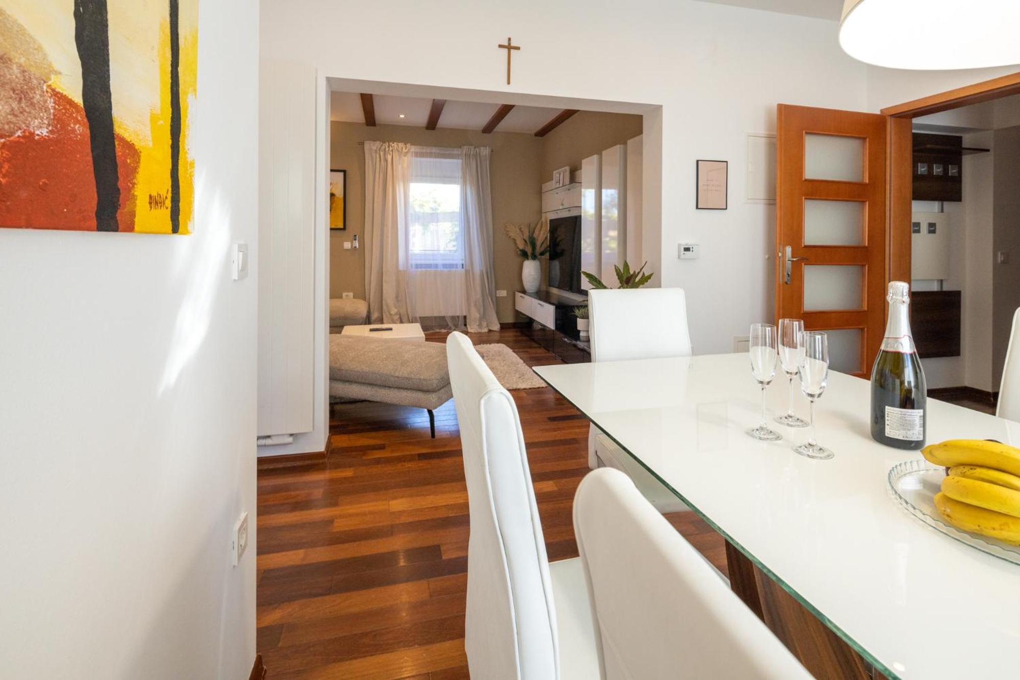 ביוגראד נה מורו Lumaja Luxury Apartman מראה חיצוני תמונה